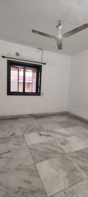 Room in 2 BHK Apartment at Brindavan Vaishali CHS, Vrindavan Society – for Rent