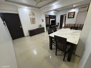 Team Area in 3 BHK Apartment at Padwal Nagar – for Rent