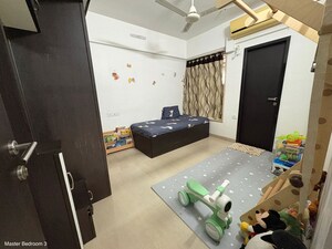 Team Area in 3 BHK Apartment at Padwal Nagar – for Rent