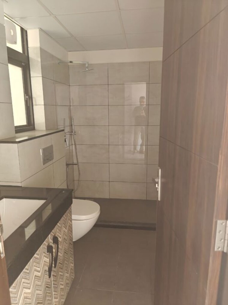 Bathroom, adani-samsara 3.5 Bedroom 1712 Sq.Ft. Apartment In Sector 60 Gurgaon 10480333