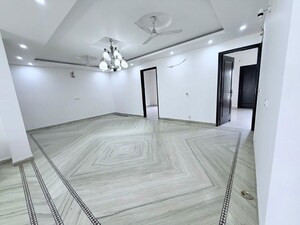 2 BHK Builder Floor For Rent in Sector 52
