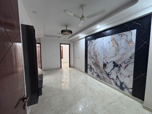 Balcony in 2.5 BHK Builder Floor at Gardenia Glory, Sector 46 – for Rent