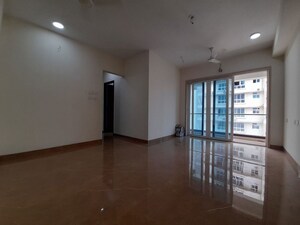Room in 3 BHK Apartment at Upper East 97, Malad East – for Rent