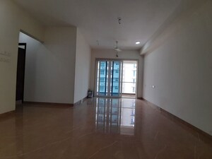 Room in 3 BHK Apartment at Upper East 97, Malad East – for Rent