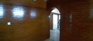 Room in 4 BHK Builder Floor at Safdarjung Enclave – for Rent