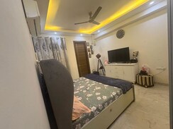 1 BHK Builder Floor For Rent in DLF Phase V