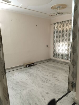 Room in 2 BHK Independent House at Sector 15 – for Rent