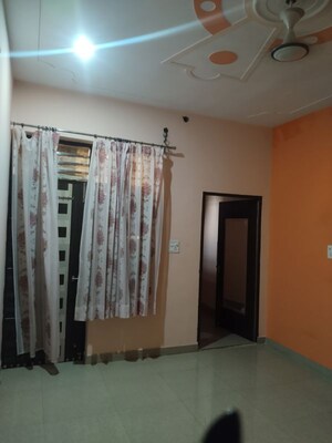 Room in 2 BHK Independent House at Sector 15 – for Rent