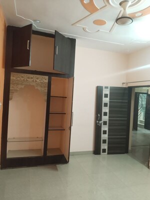 Room in 2 BHK Independent House at Sector 15 – for Rent