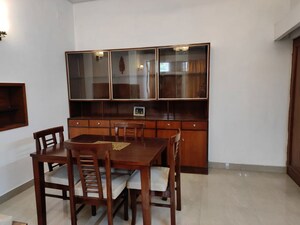 Furnished Amenities in 3 BHK Builder Floor at South Delhi – for Rent