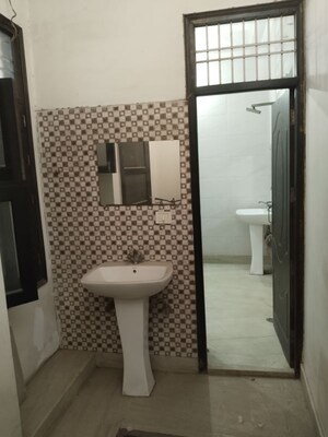 Bathroom in 2 BHK Independent House at Batra Colony – for Rent