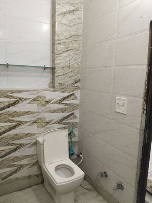 Bathroom in 2 BHK Independent House at Batra Colony – for Rent
