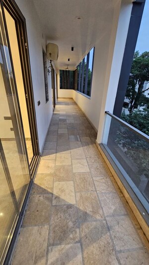 Balcony in 4 BHK Builder Floor at South City 1 – for Rent