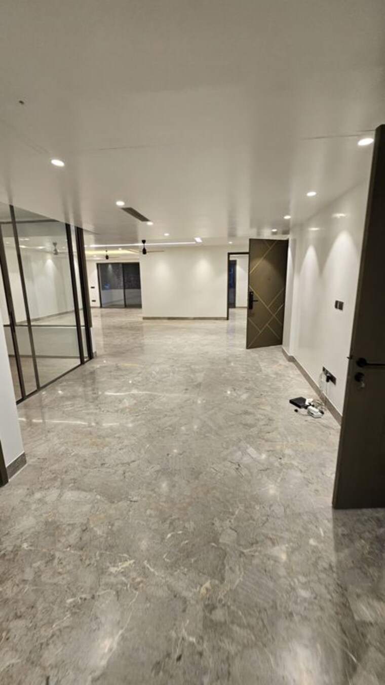 Room, south city 1 4 Bedroom 500 Sq.Yd. Builder Floor In South City 1 Gurgaon 10480479