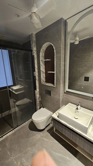 Bathroom in 4 BHK Builder Floor at South City 1 – for Rent
