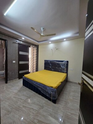 Bedroom in 3 BHK Builder Floor at Sector 45 – for Rent