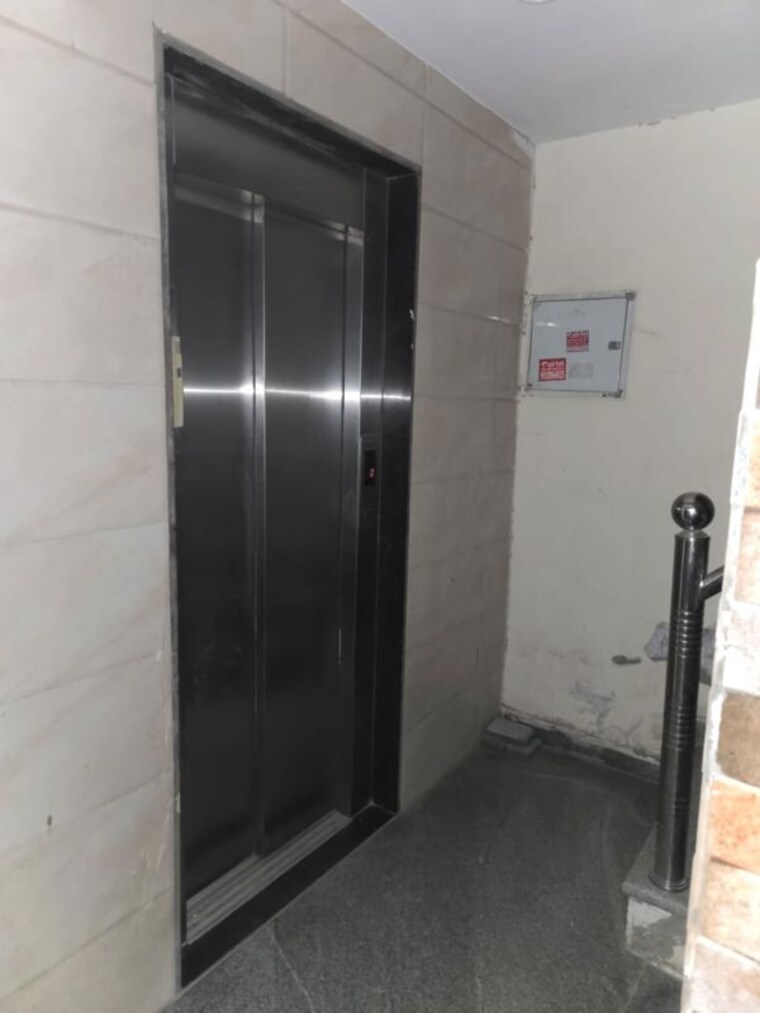 Bathroom, sector 45 3 Bedroom 2100 Sq.Ft. Builder Floor In Sector 45 Gurgaon 10480493