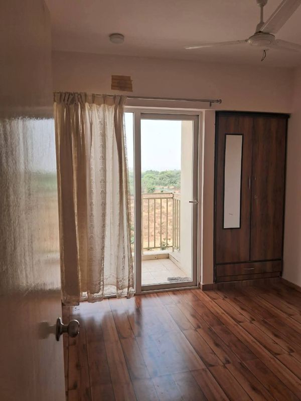 2 BHK + Store Room 950 Sq.Ft. Builder Floor in Lucky The Palm Valley