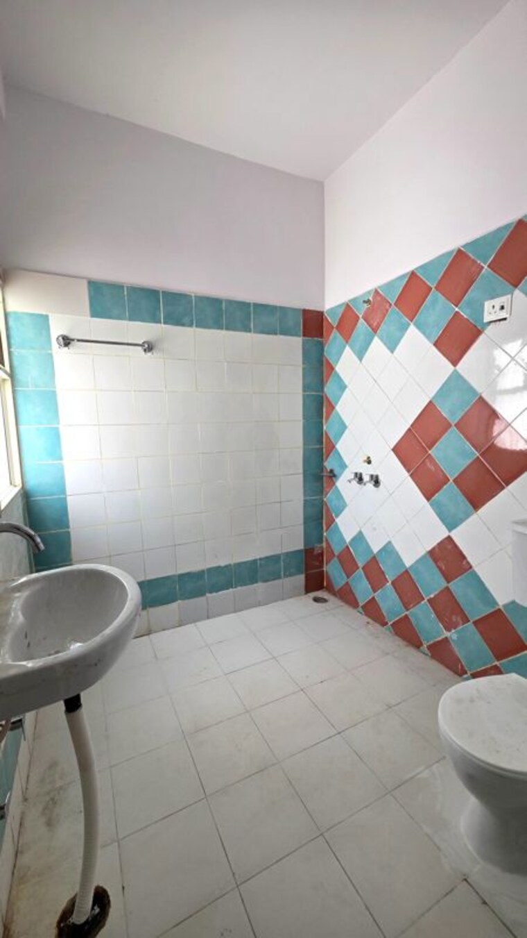 Bathroom, omaxe-city 3 Bedroom 2800 Sq.Ft. Villa In Omaxe City Lucknow 10480475