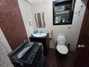 Furnished Amenities in 3.5 BHK Apartment at Lake View, Aarey Colony – for Sale