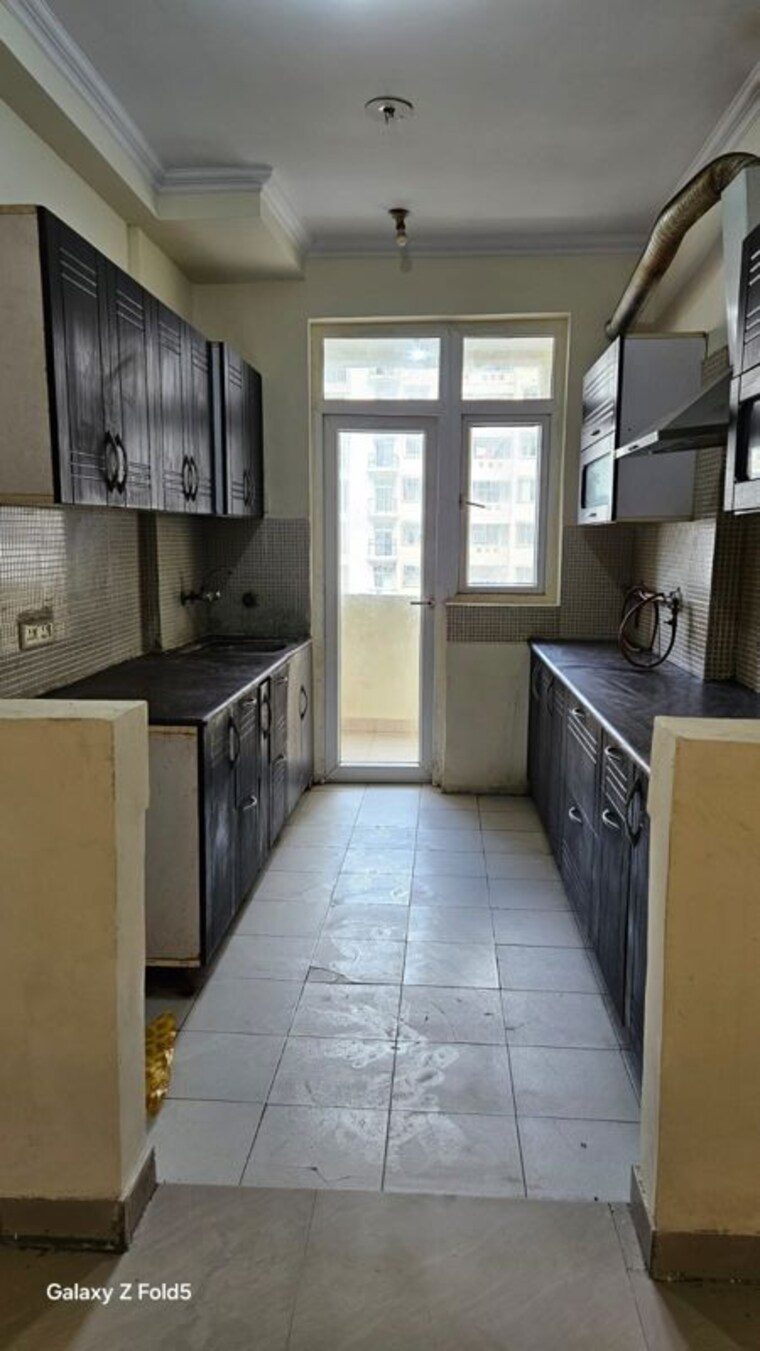 Kitchen, amrapali-silicon-city 3 Bedroom 1545 Sq.Ft. Apartment In Sector 76 Noida 10472338