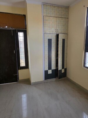 Room in 2 BHK Builder Floor at AJS Heights, Indrapuram – for Rent
