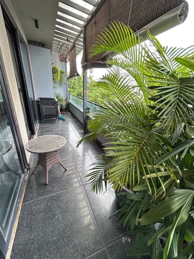 Balcony, greater kailash i 4 Bedroom 2700 Sq.Ft. Apartment In Greater Kailash I Delhi 10480576