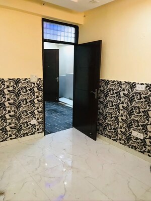 Bedroom in 1 BHK Builder Floor at Maidan Garhi – for Rent