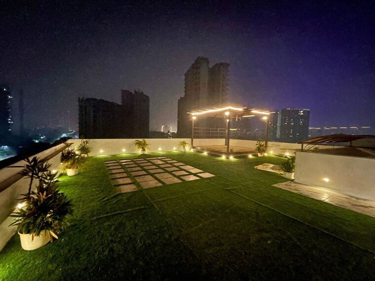 Garden, vatika-inxt-city-center 3.5 Bedroom 4000 Sq.Ft. Builder Floor In Sector 83 Gurgaon 10480583