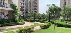 3 BHK + Extra Room Apartment For Rent in Prateek Wisteria