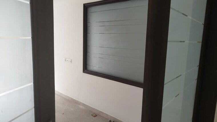Room, west sant nagar 3 Bedroom 1200 Sq.Ft. Builder Floor In West Sant Nagar Delhi 10480601