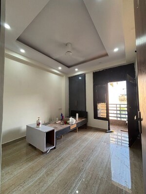 2 BHK Builder Floor For Rent in Chattarpur