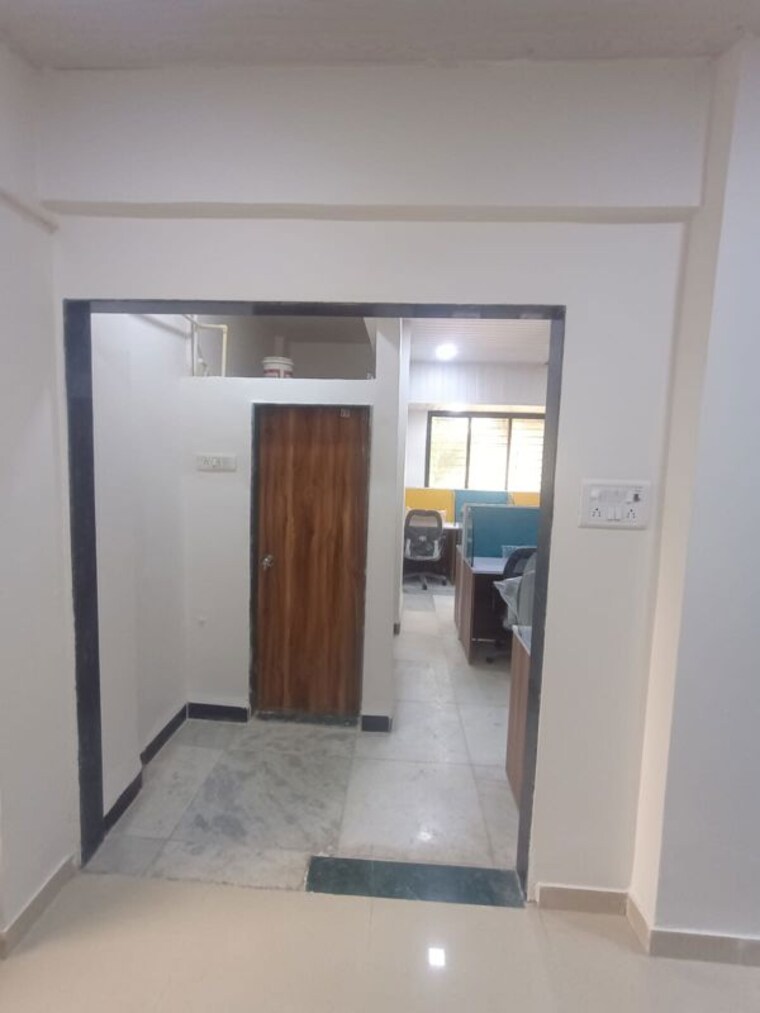 Room, charkop gaon Commercial Office Space 500 Sq.Ft. In Charkop Gaon Mumbai 10480620