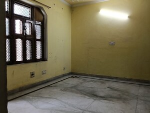 Room in 2 BHK Villa at Sector 21 – for Rent