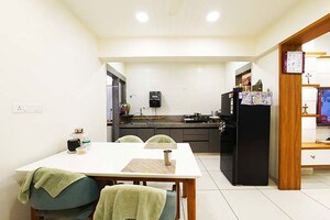 Team Area in 3 BHK Apartment at Bodakdev – for Sale