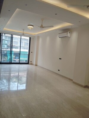 Room in 3 BHK Builder Floor at Greater Kailash I – for Rent