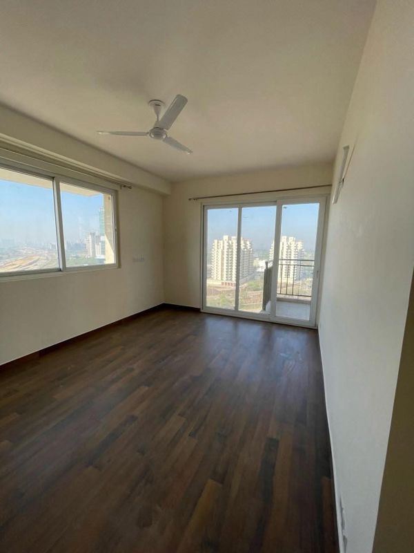 3 BHK + Pooja Room,Servant Room 1931 Sq.Ft. Apartment in Conscient Heritage Max