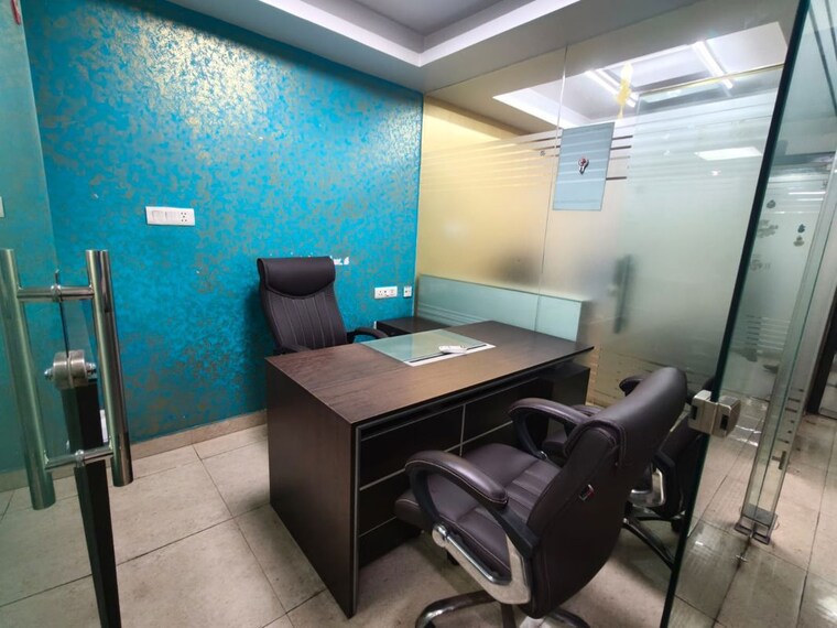 Team Area, netaji subhash place Commercial Office Space 700 Sq.Ft. In Netaji Subhash Place Delhi 10480670