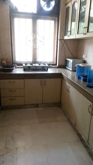 Kitchen in 4 BHK Builder Floor at Dlf Phase ii – for Rent