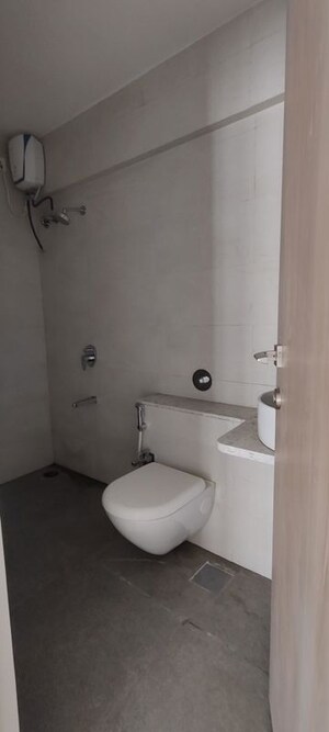 Bathroom in 3 BHK Apartment at Indiabulls Sky Forest, Lower Parel – for Sale