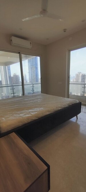 3 BHK Apartment For Sale in Indiabulls Sky Forest, Lower Parel