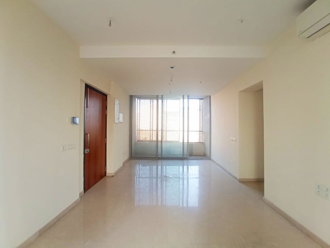 1 BHK + Pooja Room 450 Sq.Ft. Apartment in Lodha Amara New Tower