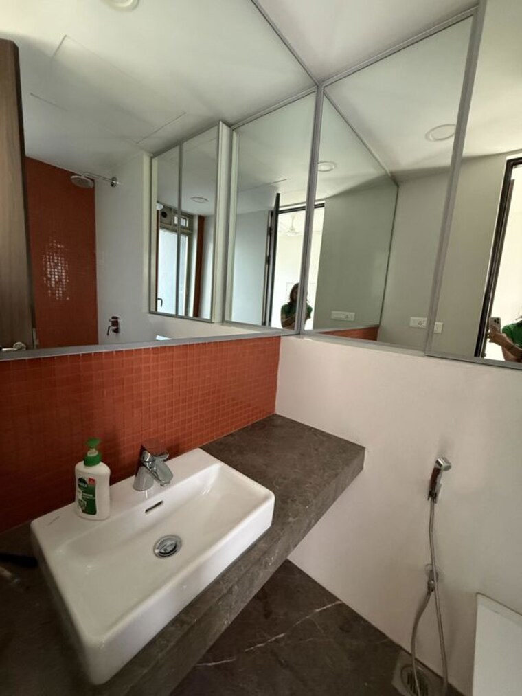 Attached Bathroom, lodha-kiara 3 Bedroom 1340 Sq.Ft. Apartment In Worli Mumbai 10480737