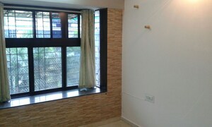 Room in 2 BHK Apartment at Serenity Complex, Andheri West – for Rent