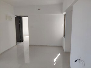 Room in 2 BHK Apartment at Mante Luxor, Baner – for Rent