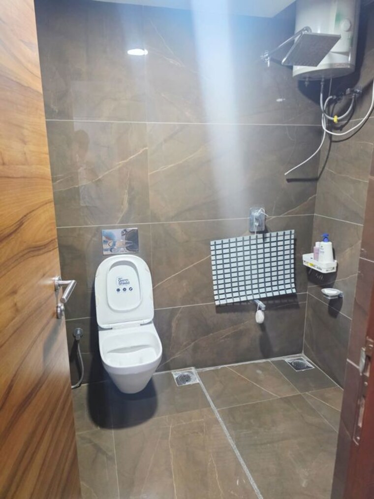 Bathroom, addor-cloud-9 3 Bedroom 2295 Sq.Ft. Apartment In Satellite Ahmedabad 10480732