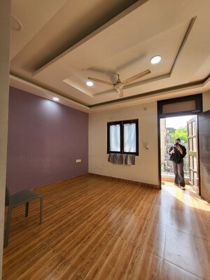 2 BHK Builder Floor For Rent in Savitri Nagar