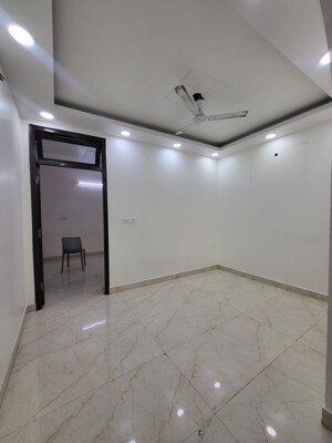 Room in 2 BHK Builder Floor at Savitri Nagar – for Rent