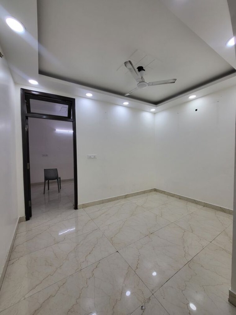 Room, savitri nagar 2 Bedroom 1100 Sq.Ft. Builder Floor In Savitri Nagar Delhi 10480764