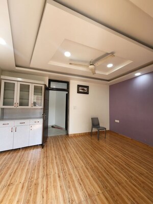 Room in 2 BHK Builder Floor at Savitri Nagar – for Rent